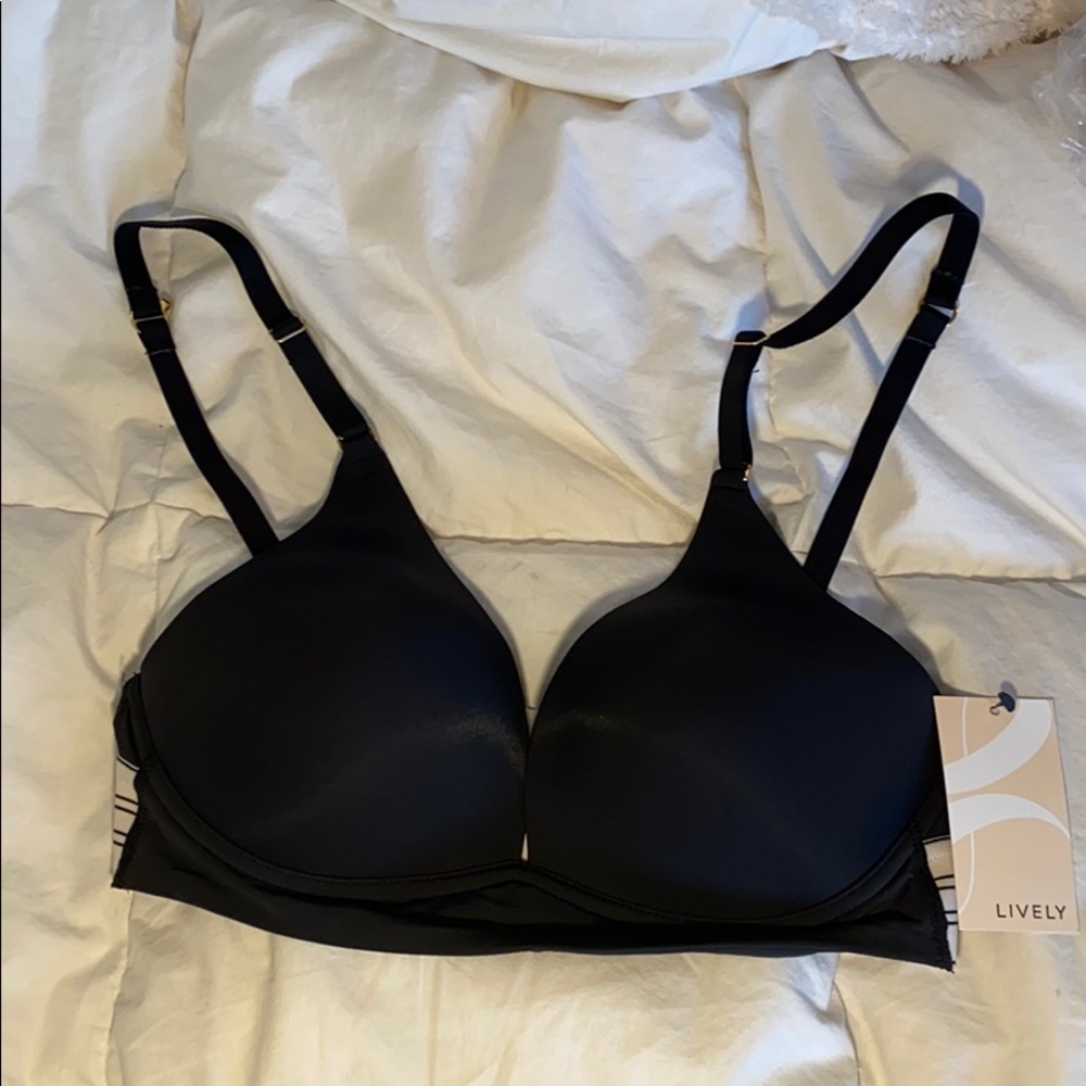 NWT, Lively 34C bra.